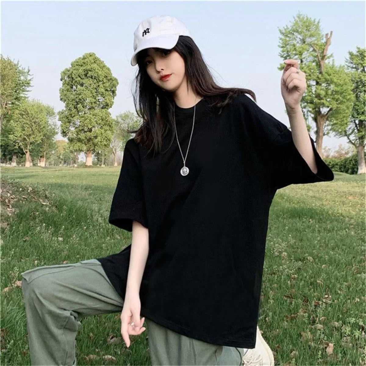 Korean Oversized Essential Tee – Relaxed Street Fit